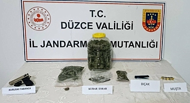 1 KİLO ESRAR YAKALANDI