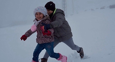 DÜZCE'NİN YAYLALARI BEYAZA BÜRÜNDÜ
