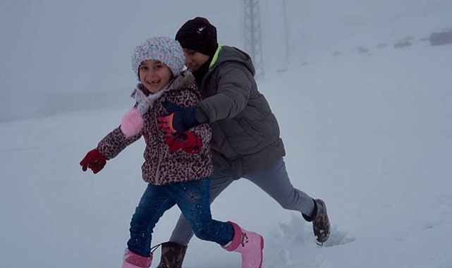 DÜZCE'NİN YAYLALARI BEYAZA BÜRÜNDÜ
