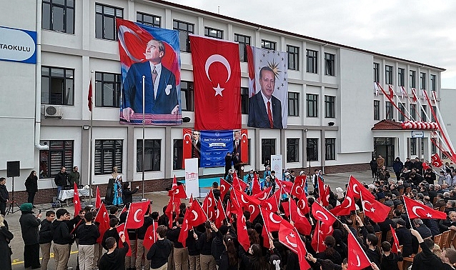 İSMETPAŞA ORTAOKULU’NUN 24 DERSLİKLİ YENİ BİNASI TÖRENLE AÇILDI