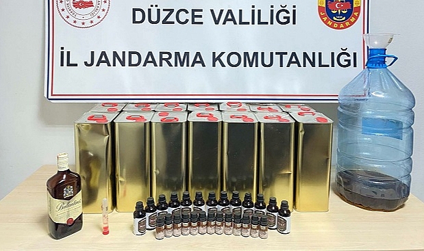 JANDARMA SAHTE İÇKİ YAKALADI