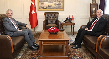 BAŞKAN ÖZLÜ’DEN VALİ MAKAS’A ZİYARET