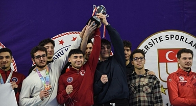 DÜZCE ÜNİVERSİTESİ WUSHU TAKIMI TÜRKİYE ŞAMPİYONU OLDU