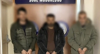 GÖÇMEN KAÇAKCISI 3 KİŞİ TUTUKLANDI