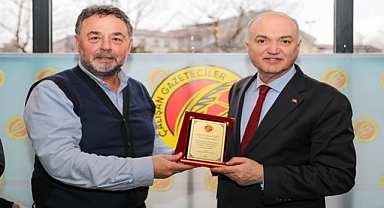 BAŞKAN ÖZLÜ GAZETECİLERLE BİR ARAYA GELDİ