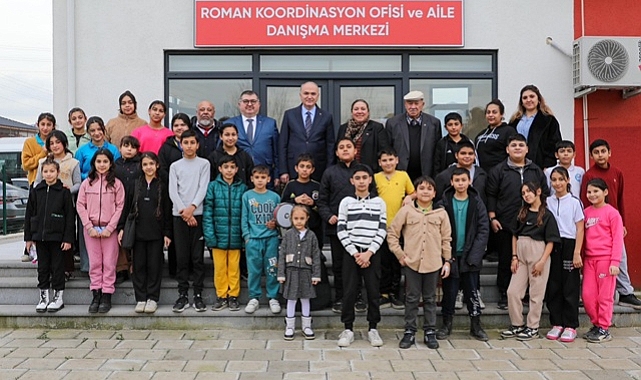 BAŞKAN ÖZLÜ ROMAN ÇOCUKLARLA BULUŞTU