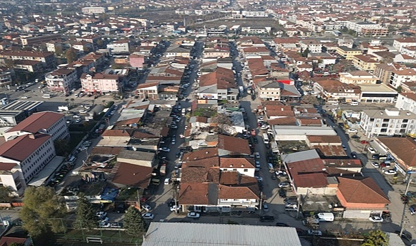 DÜZCE BELEDİYESİ ESKİ SANAYİ ÇARŞISININ TAŞINMASINDA KARARLI