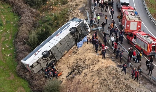 KATLİAM GİBİ KAZA: 9 ÖLÜ