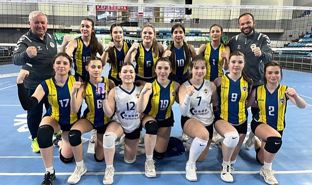 DÜZCELİ KIZLAR VOLEYBOL GRUP MAÇLARINDA ŞAMPİYON OLDULAR