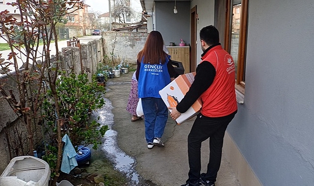 GENÇLİK MERKEZİ'DEN İHTİYAÇ SAHİBİ AİLELERE RAMAZAN DESTEĞİ 