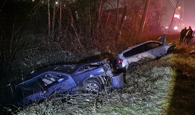 İKİ OTOMOBİL ÇARPIŞTI: 6 YARALI