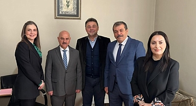 REKTÖR SÖZBİR'DEN PUSULA'YA ZİYARET