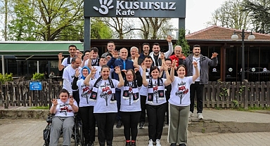 BAŞKAN ÖZLÜ'DEN 1903 DÜZCE BEŞİKTAŞLILAR DERNEĞİNE TEŞEKKÜR