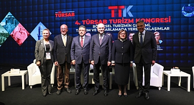 BAŞKAN ÖZLÜ TURİZM KONGRESİNE KATILDI