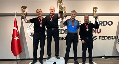 BİLARDODA ŞAMPİYON DÜZCELİ SPORCU OLDU
