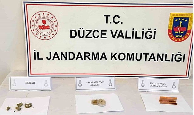 JANDARMA DENETİMİNDE UYUŞTURUCUDAN 8 GÖZALTI 