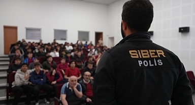LİSELİ GENÇLER ‘SİBER GÜVENLİK’ KONUSUNDA BİLGİLENDİRİLDİ