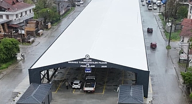 TUHAFİYECİLER PAZARYERİ KAPILARINI AÇTI