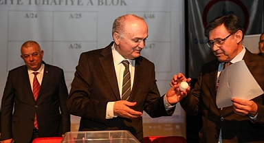 TUHAFİYECİLER PAZARYERİNDE 144 TEZGAHIN HAK SAHİPLERİ BELİRLENDİ