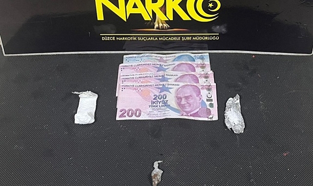 ÜNİVERSİTE ÇEVRESİNDE UYUŞTURUCU SATAN TORBACI YAKALANDI