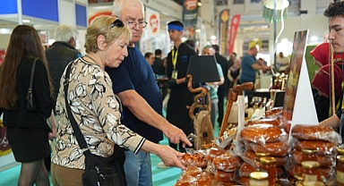 YÖREX FUARI'NDA DÜZCE STANDINA İLGİ BÜYÜK