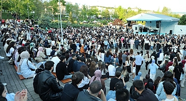 DÜ FEST BAŞLADI
