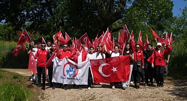 GENÇLER 19 MAYIS İÇİN DOĞADA YÜRÜDÜ