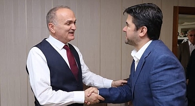 ÖZLÜ'DEN ER'E KAPAK!