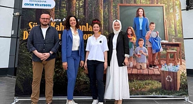 AZRA AKIN DÜZCE BAHÇEŞEHİR KOLEJİ'NDE ÖĞRENCİLERLE BULUŞTU