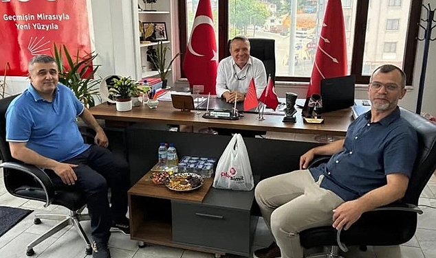 CHP'Yİ ZİYARET EDEN DEKAN VE YARDIMCISI GÖREVDEN ALINDI