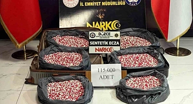 DÜZCE'DE 12 MİLYON LİRA DEĞERİNDE 115 BİN HAP YAKALANDI