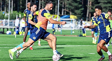 FENERBAHÇE TOPUK YAYLASI'NDA TARAFTARIYLA BULUŞTU