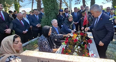 15 TEMMUZ'UN YILDÖNÜMÜNDE ŞEHİTLİK ZİYARET EDİLDİ