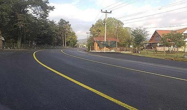 DÜZCE'DE ASFALTSIZ YOL KALMAYACAK