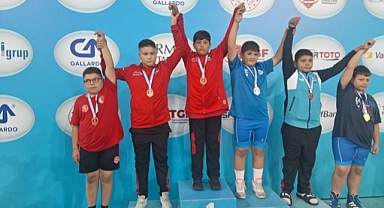DÜZCELİ MİNİKLER GÜREŞTE TÜRKİYE ŞAMPİYONU