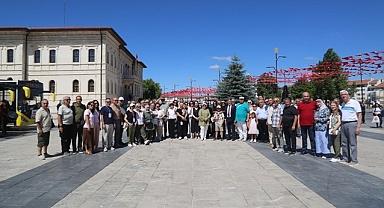 GAZETECİ CEMİYETLERİ SİVAS'TA BULUŞTU