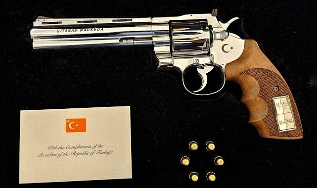 NATO LİDERLERİNE HEDİYE EDİLEN TABANCALAR DÜZCE'DEN