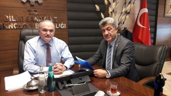 BAKAN ÖZLÜ'DEN YIĞILCA'YA YOL SÖZÜ