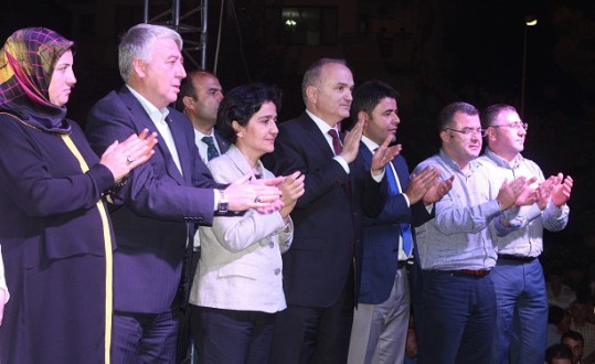 DEMOKRASİ NÖBETİ SONA ERDİ