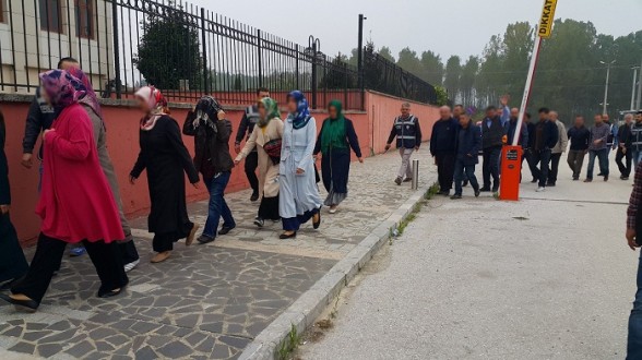 FETÖ SORUŞTURMASINDAN GÖZALTINA ALINAN 36 KİŞİ ADLİYEYE SEVK EDİLDİ