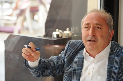 FINDIK TANITIM GRUBU DÖBİZLERİNİ TL'YE ÇEVİRİYOR
