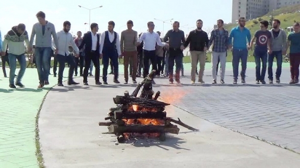 NEVRUZ COŞKUYLA KUTLANDI